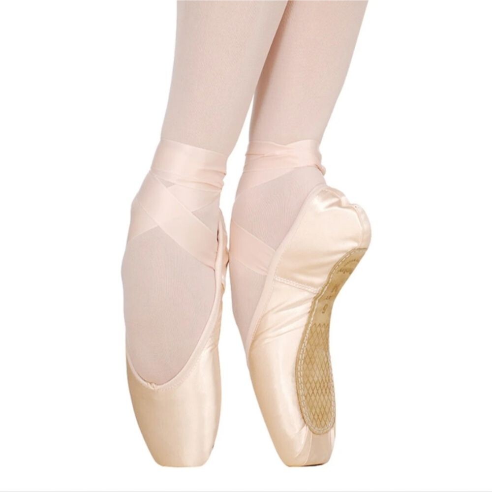 Nikolay Made in Russia 3007 Pointe Ballet Shoes, Sz 7 XXX M